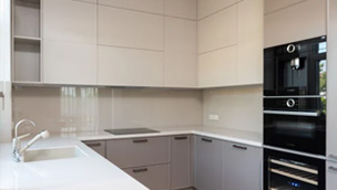 Back Painted Glass Modular Kitchen Manufacturer in Ahmedabad